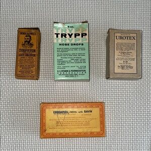 Vintage pharmaceutical Bottles. Lot of 4.